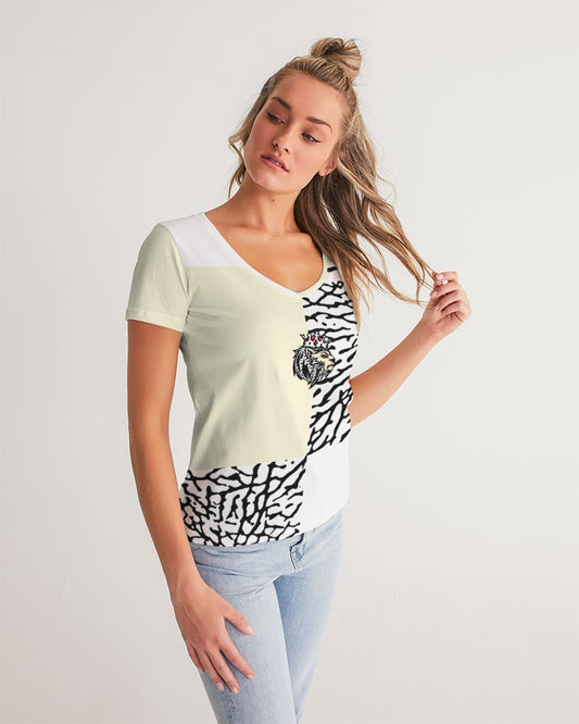 Reimaged 3’s (Square) Women's V-Neck Tee