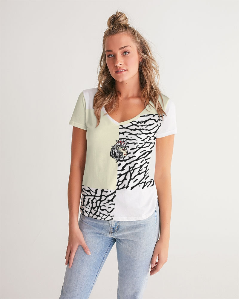 Reimaged 3’s (Square) Women's V-Neck Tee